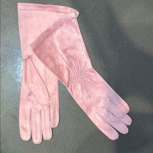 NEW Catherine Malandrino light weight suede gloves